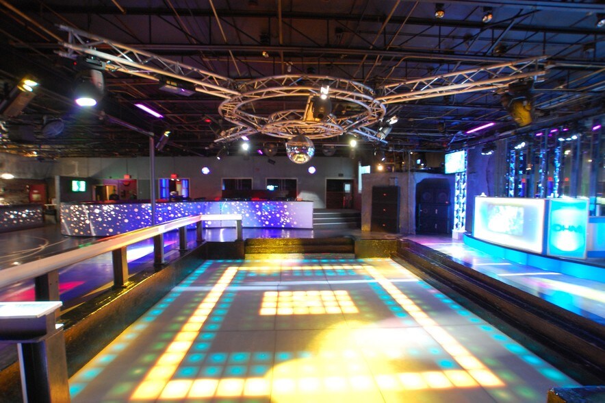 More Photos Of 2211 4th St, Lubbock Freestanding For Sale