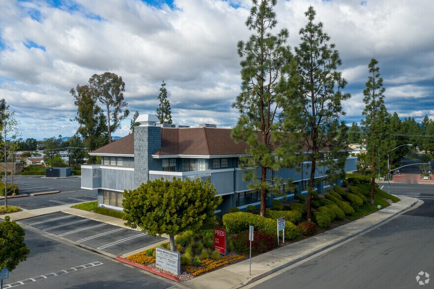 More Photos Of 22471 Aspan St, Lake Forest Office For Sale