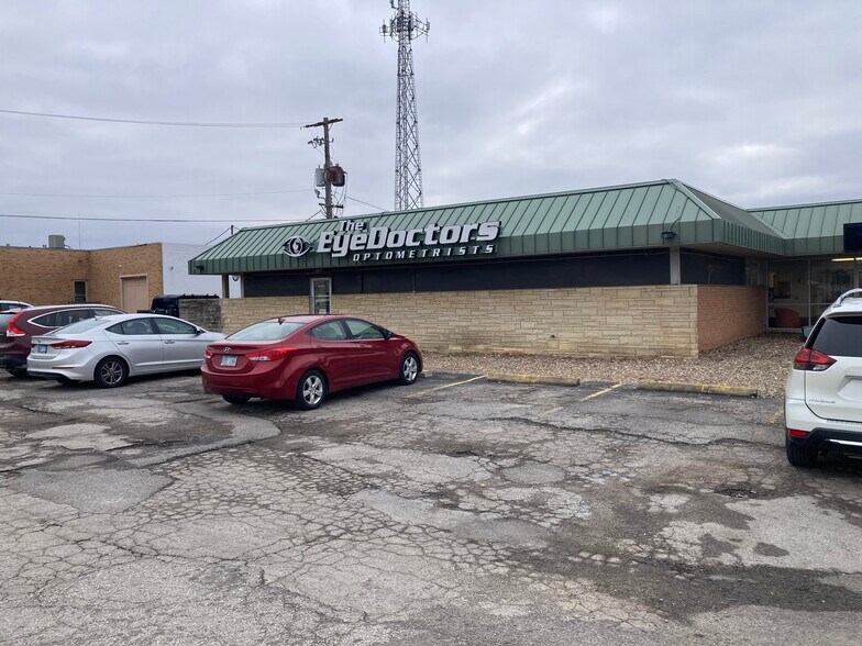 Primary Photo Of 935 S Iowa St, Lawrence Office For Sale