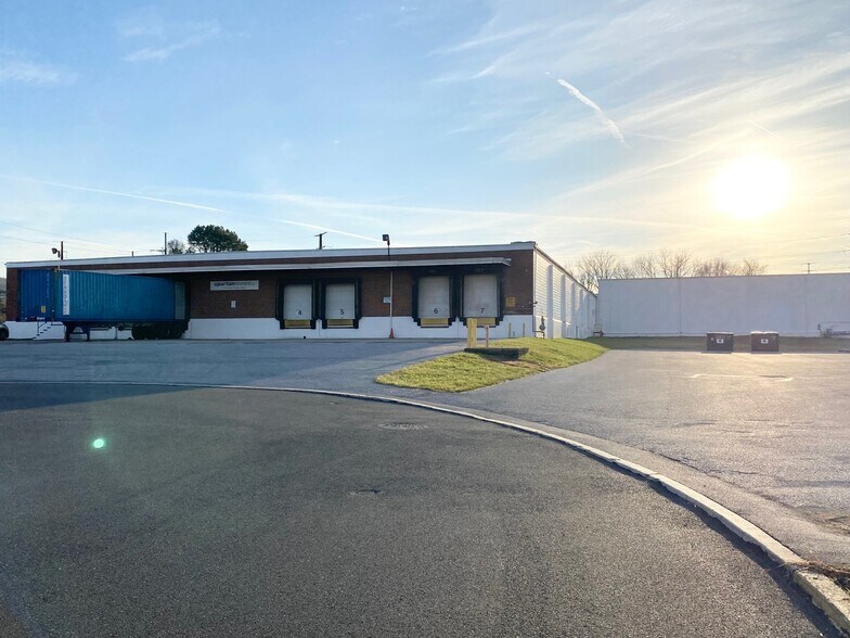 Primary Photo Of 1210-1236 Sesqui St, Allentown Manufacturing For Lease