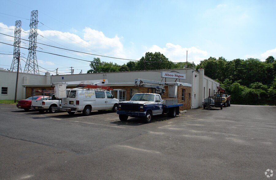More Photos Of 7300 N Crescent Blvd, Pennsauken Light Manufacturing For Lease