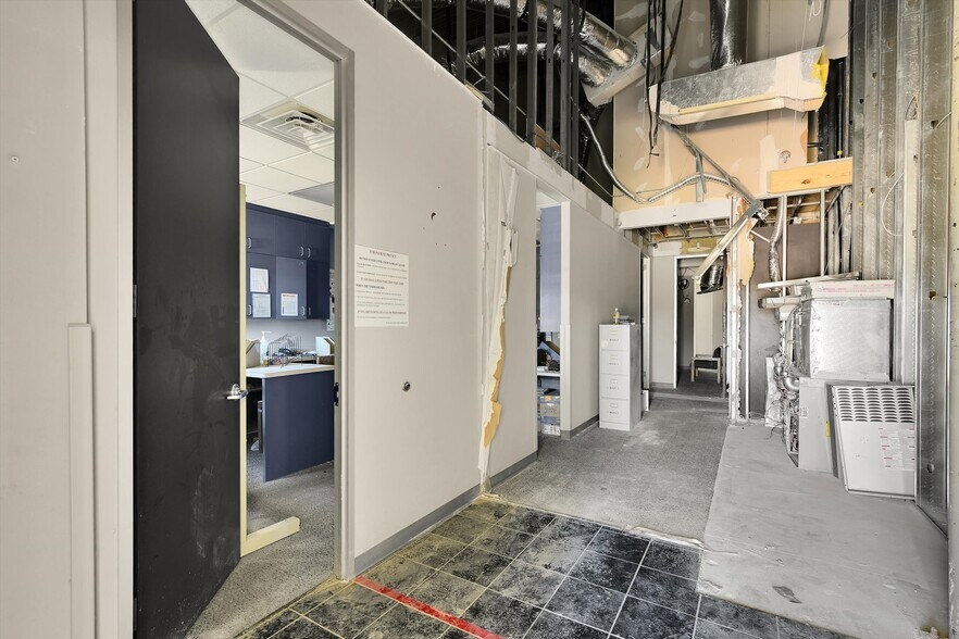 More Photos Of 3308 Longmire Dr, College Station Office For Lease