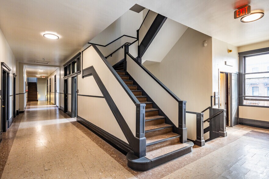 More Photos Of 2940 16th St, San Francisco Loft Creative Space For Lease