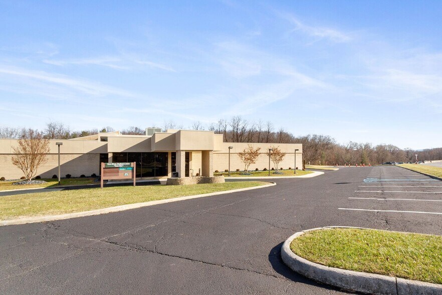 More Photos Of 2460 Lee Hwy N, Pulaski Healthcare For Sale