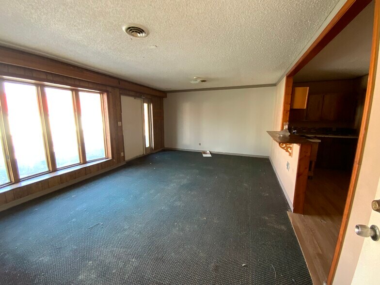 More Photos Of 18 Town Branch Rd, Andrews Office For Sale