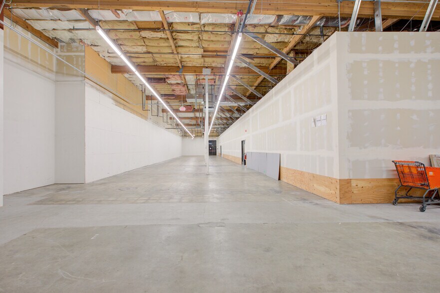 More Photos Of 1717 Oakdale Rd, Modesto Unknown For Lease