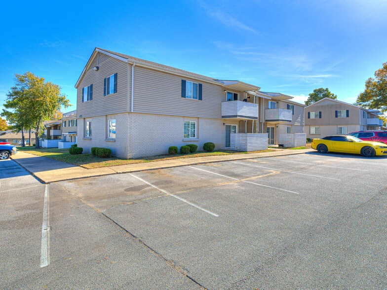 More Photos Of 2302 S 137th East Ave, Tulsa Apartments For Sale