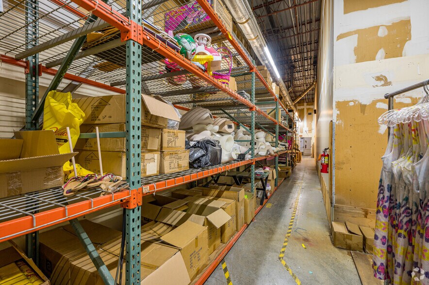 More Photos Of 3602 W Airport Fwy, Irving Department Store For Sale