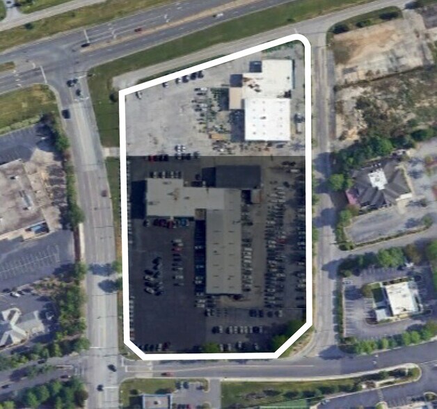 More Photos Of 3823 Durham Chapel Hill Blvd, Durham Auto Dealership For Lease