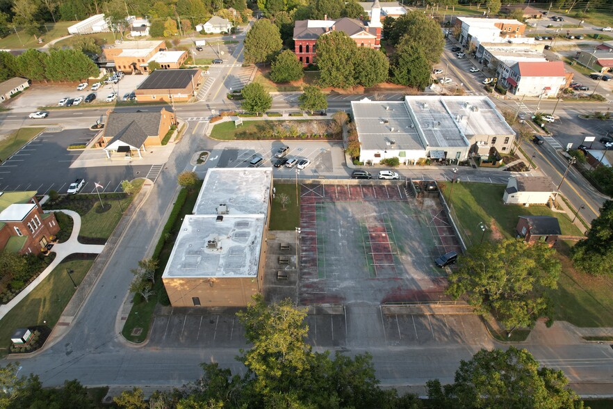 Primary Photo Of 16 Jackson St, Zebulon Light Distribution For Sale