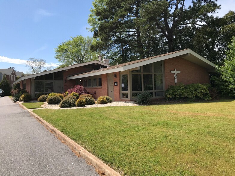Primary Photo Of 837 First Colonial Rd, Virginia Beach Medical For Lease
