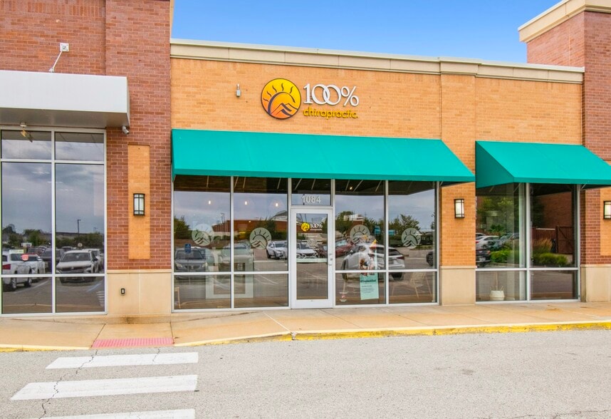 More Photos Of Manchester Rd, Saint Louis Unknown For Lease