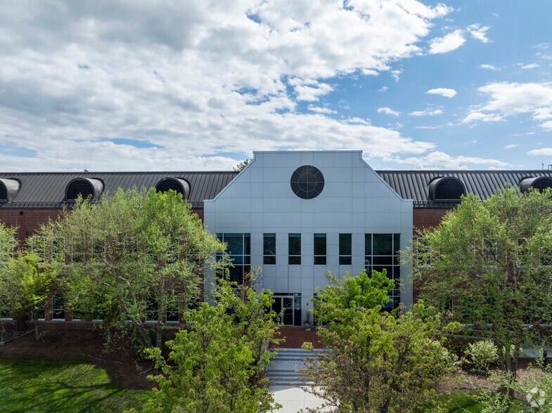 More Photos Of 27 Jackson Rd, Devens Research And Development For Sale