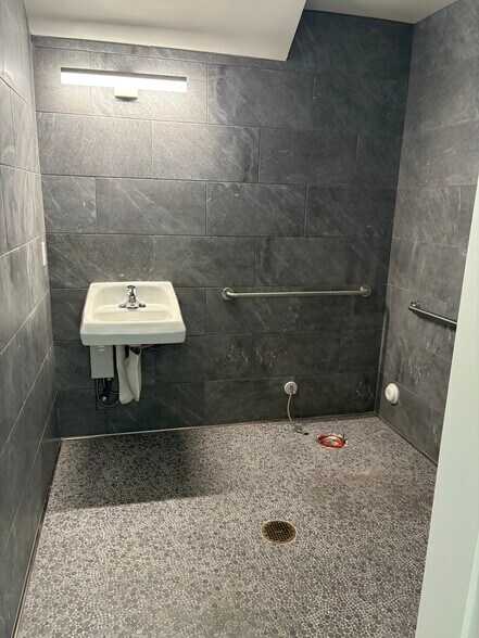 More Photos Of 3710 El Camino Real, Atascadero General Retail For Lease