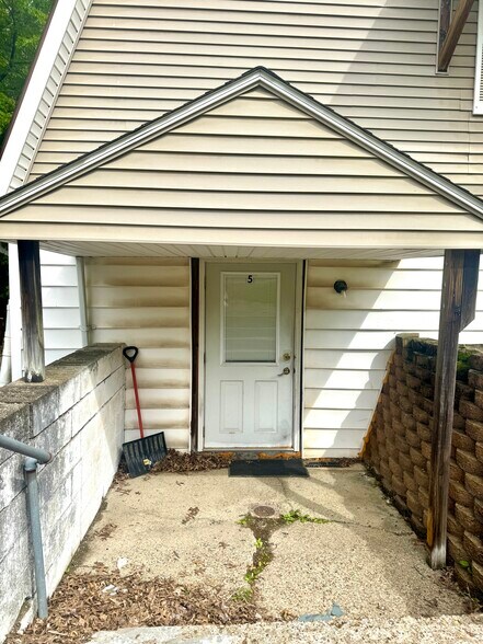 More Photos Of 230 E Water St, Slippery Rock Apartments For Sale