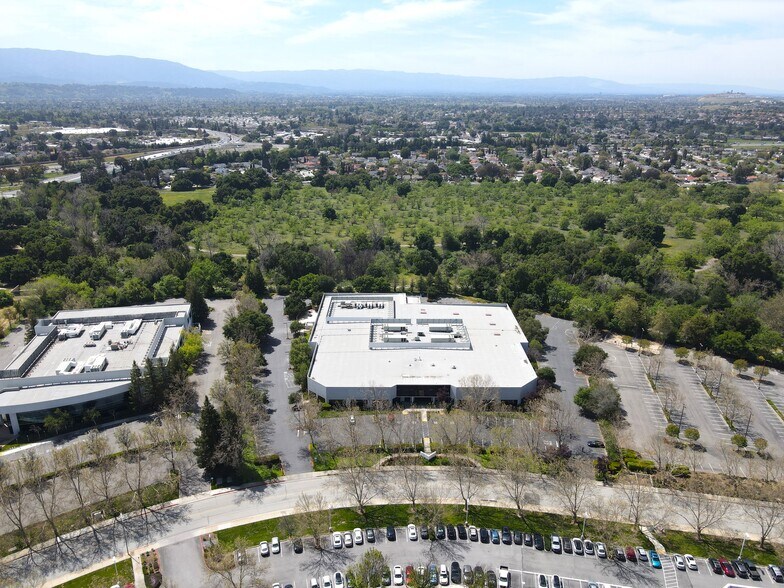More Photos Of 5729 Fontanoso Way, San Jose Research And Development For Sale
