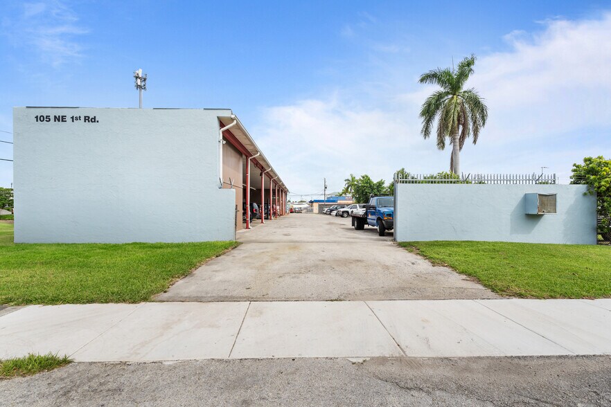 More Photos Of 105 NE 1st Rd, Homestead Industrial For Sale