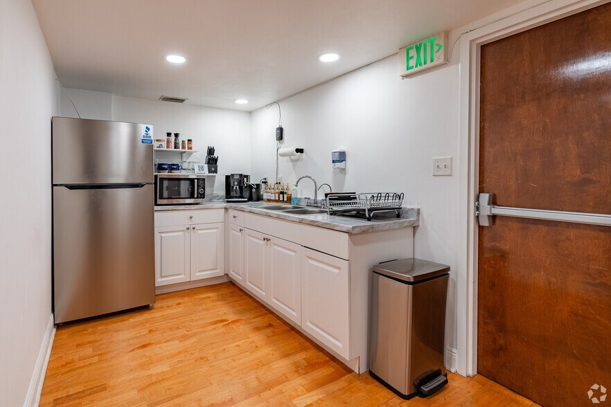 More Photos Of 320 1st Ave N, Saint Petersburg Loft Creative Space For Lease