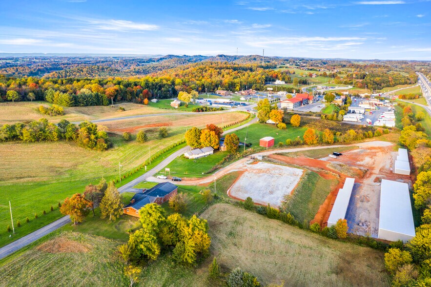 More Photos Of 310 Goose Creek Rd, Dandridge Office For Sale