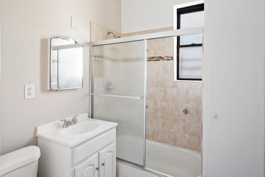 More Photos Of 596 Wyona St, Brooklyn Apartments For Sale