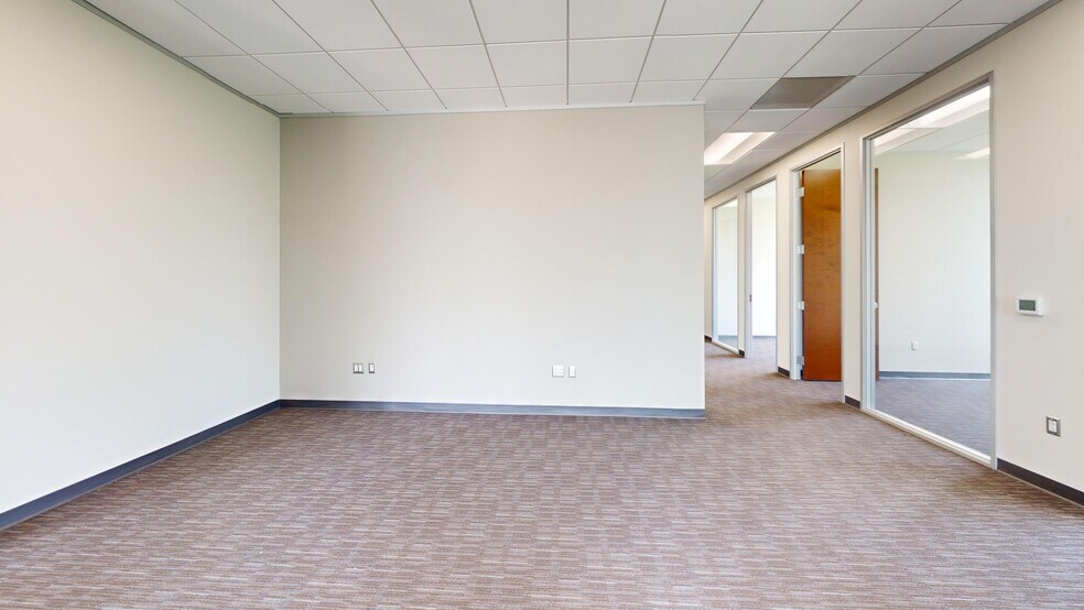 More Photos Of 5920 William Cannon Dr, Austin Medical For Lease