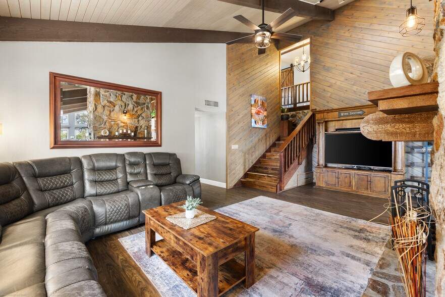 More Photos Of 10580 E Swinging Bridge Ln, Cornville Specialty For Sale