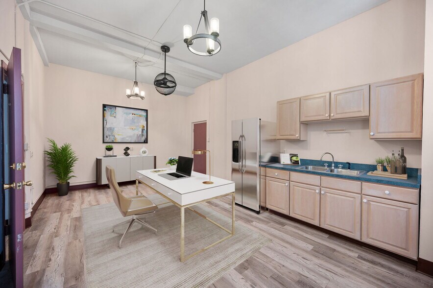 More Photos Of 16903 Fischer Rd, Cleveland Office For Sale