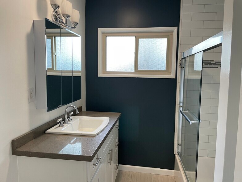 More Photos Of 1224 N Fairfax Ave, West Hollywood Apartments For Sale