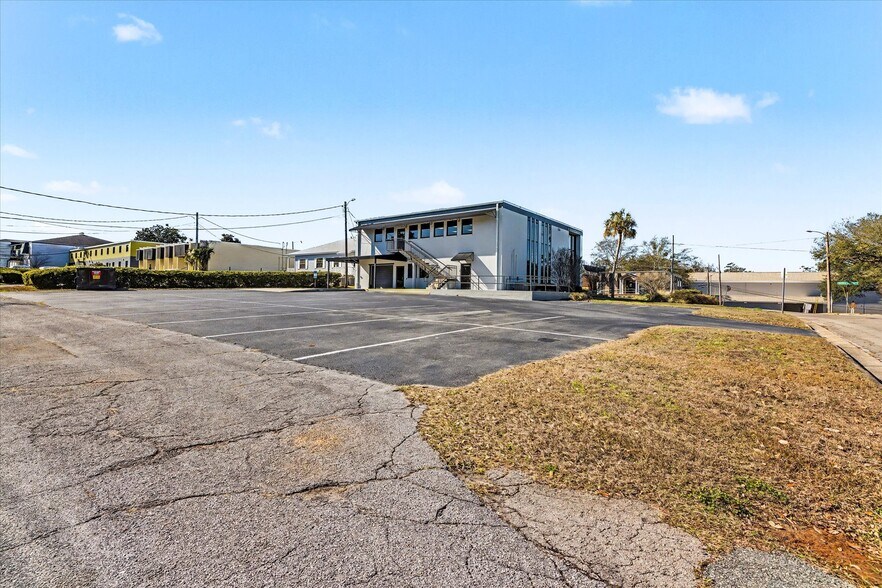 More Photos Of 369 Office Plaza Dr, Tallahassee Office For Lease