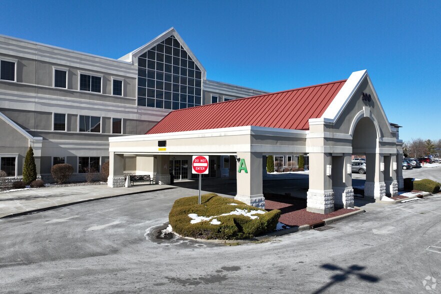 More Photos Of 200 Westage Business Ctr, Fishkill Medical For Lease