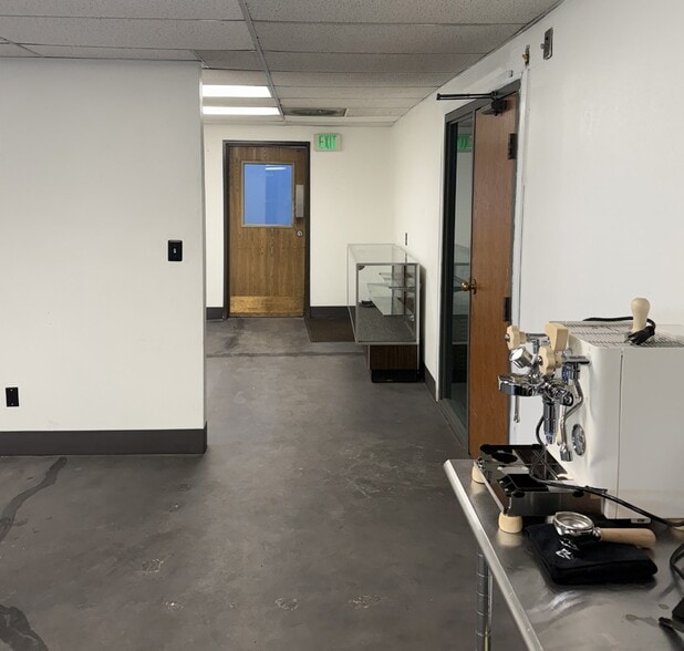 More Photos Of 2050-2070 W 7th Ave, Denver Warehouse For Sale