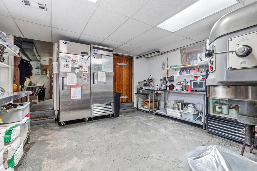 More Photos Of 130 W Lisbon St, Waynesburg Restaurant For Sale