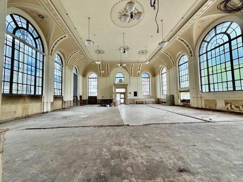More Photos Of 133 N Main St, Port Chester Freestanding For Lease