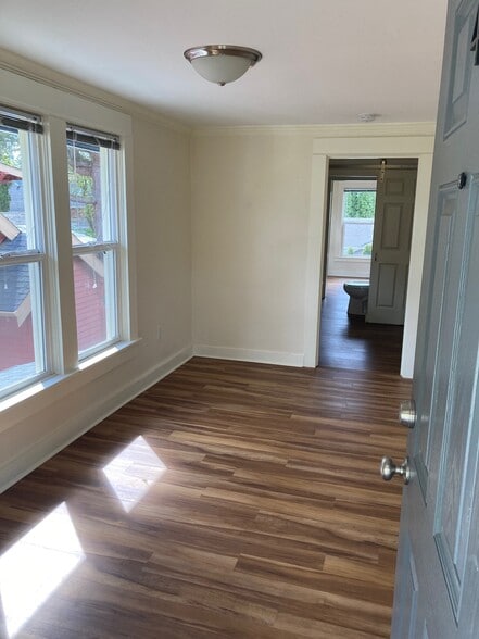 More Photos Of 8605 SE 11th Ave, Portland Apartments For Sale