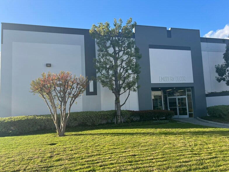 More Photos Of 15241-15277 Don Julian Rd, City of Industry Warehouse For Lease