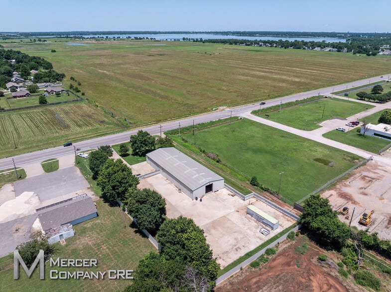 More Photos Of 10108 NW 10th St, Yukon Warehouse For Sale