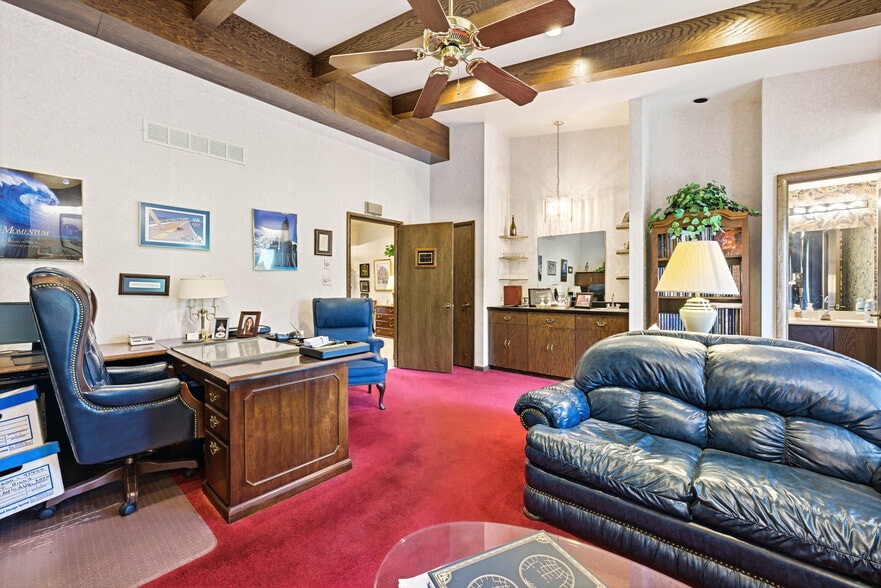 More Photos Of 2001-2007 Kinvara Dr, Pittsburgh Office For Sale
