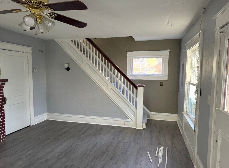 More Photos Of , Jamestown Unknown For Sale