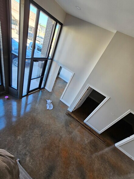 More Photos Of 215 Main St, Garden City Office For Sale