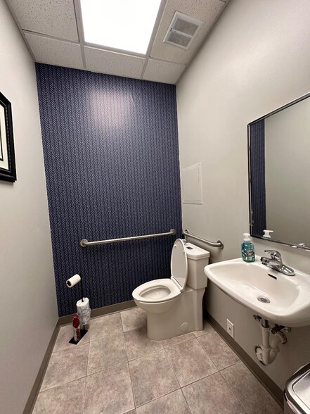 More Photos Of 7511 Mourning Dove Rd, Raleigh Office For Sale