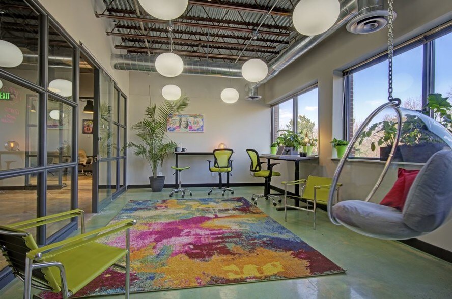 More Photos Of 880 Harrison St SE, Leesburg Coworking Space