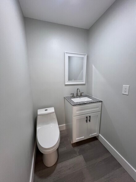 More Photos Of 2209 Highway 3, Dickinson Office Residential For Sale