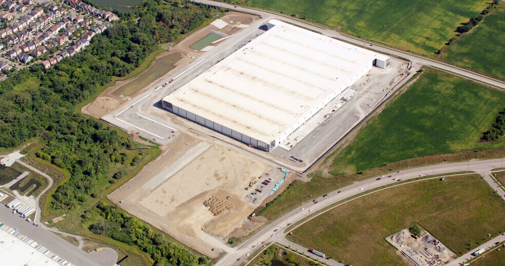 More Photos Of 689 Salem Rd N, Ajax Warehouse For Lease