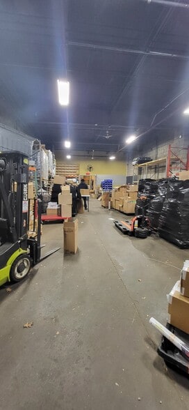 More Photos Of 5904 Ditmas Ave, Brooklyn Warehouse For Lease