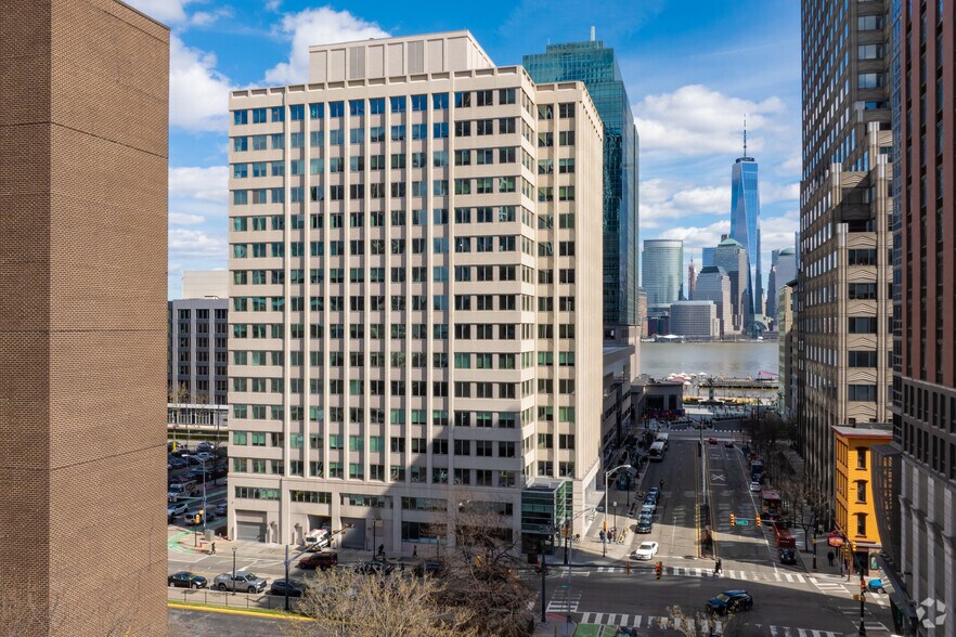More Photos Of 30 Montgomery St, Jersey City Office For Lease