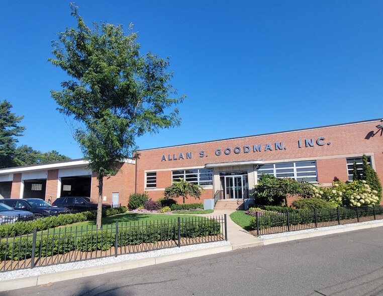 More Photos Of 180 Goodwin St, East Hartford Warehouse For Sale