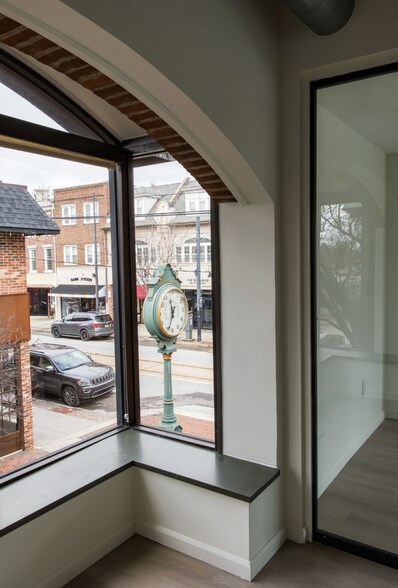 More Photos Of 22 W State St, Media Office For Lease