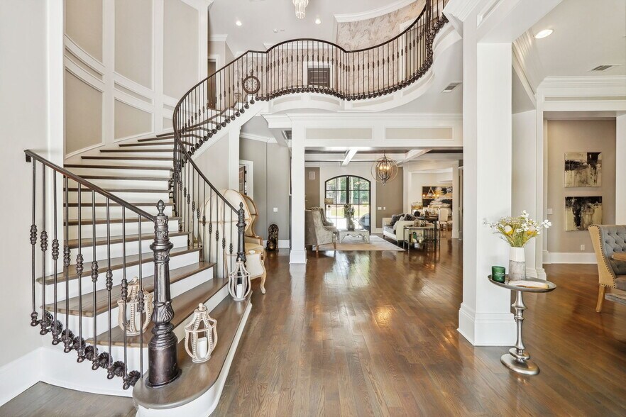 More Photos Of 2242 Shoal Creek Rd, Buford Specialty For Sale