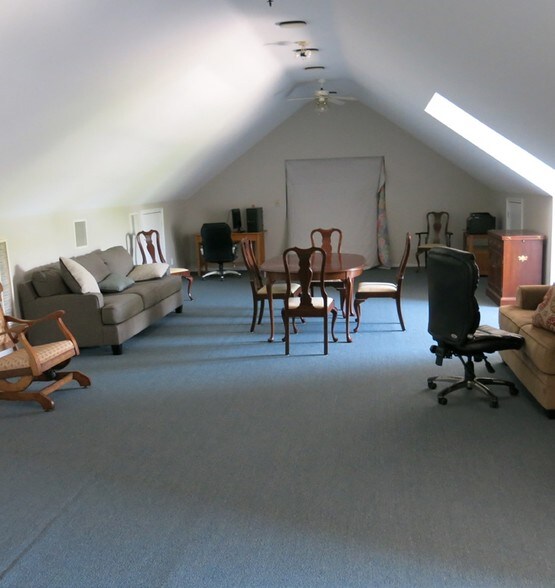 More Photos Of 15220 Carrollton Blvd, Carrollton Flex For Sale