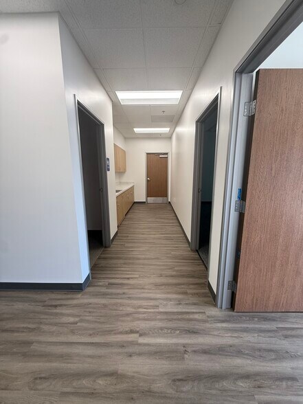 More Photos Of 10274 Birtcher Dr, Jurupa Valley Warehouse For Sale
